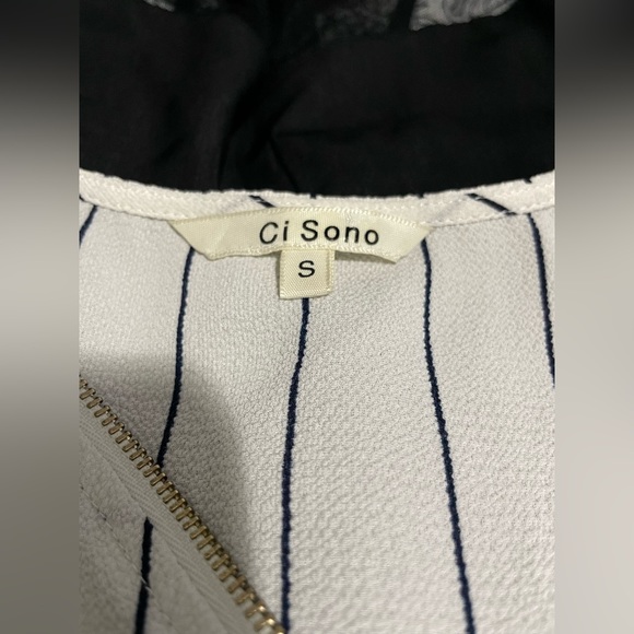 Ci Sono Off-White Striped Dress - Picture 3 of 3